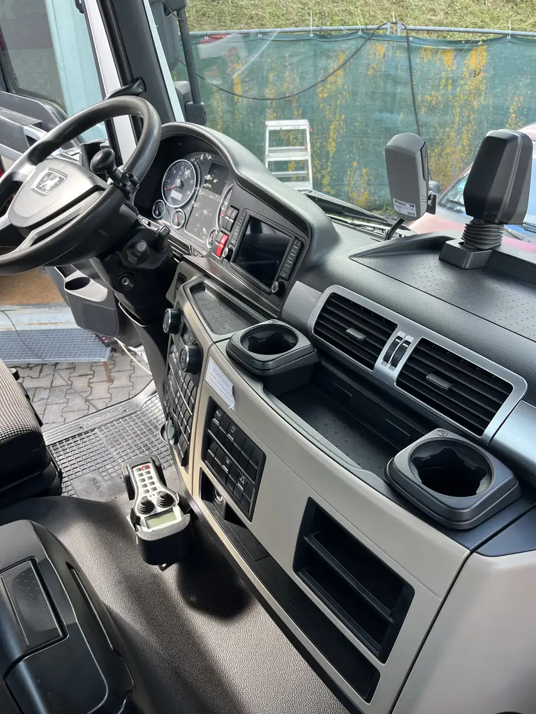 Gereinigtes Cockpit im Detail